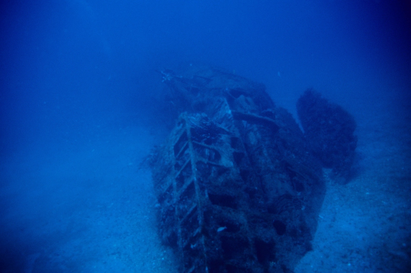 U-352